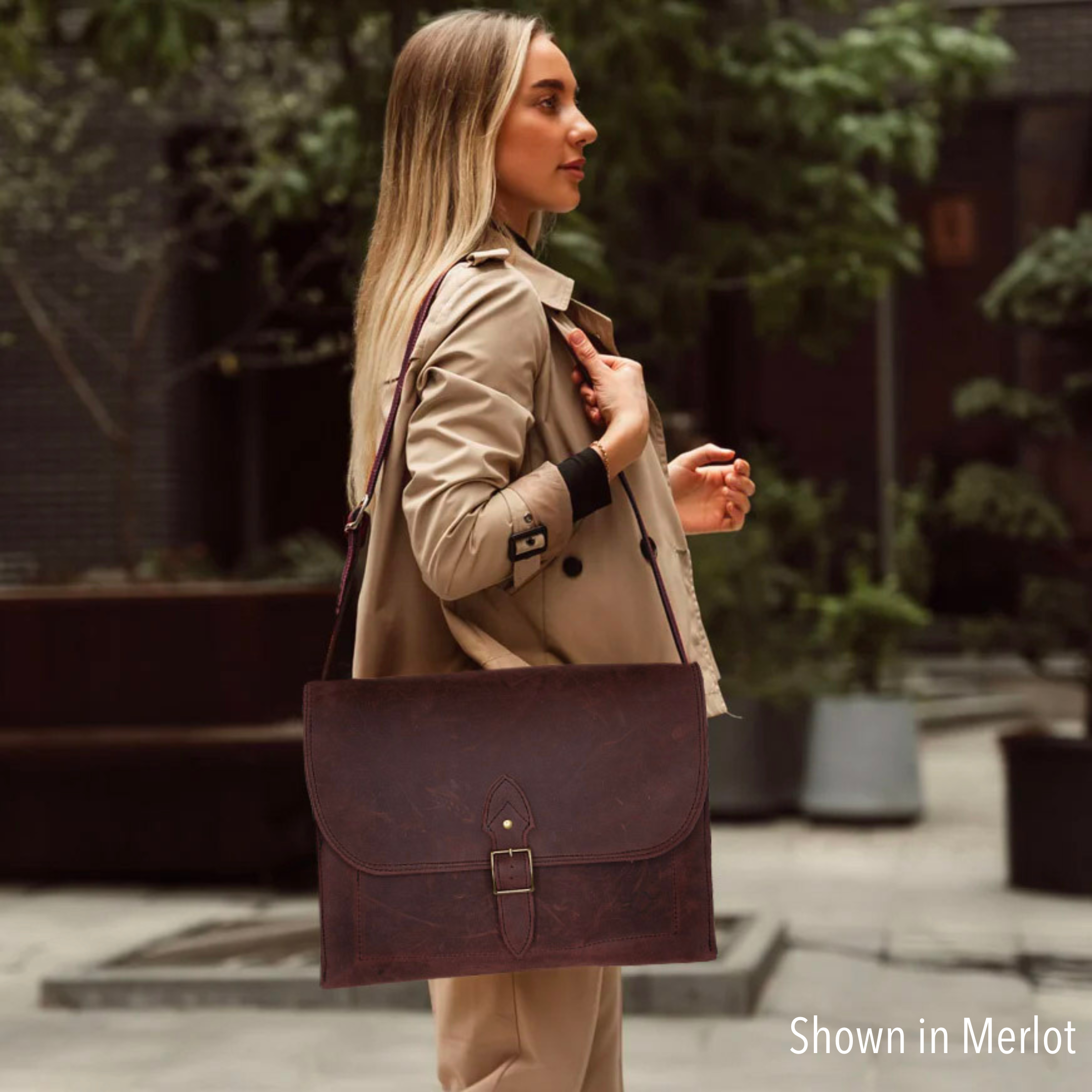 Ezra Laptop Bag: Black