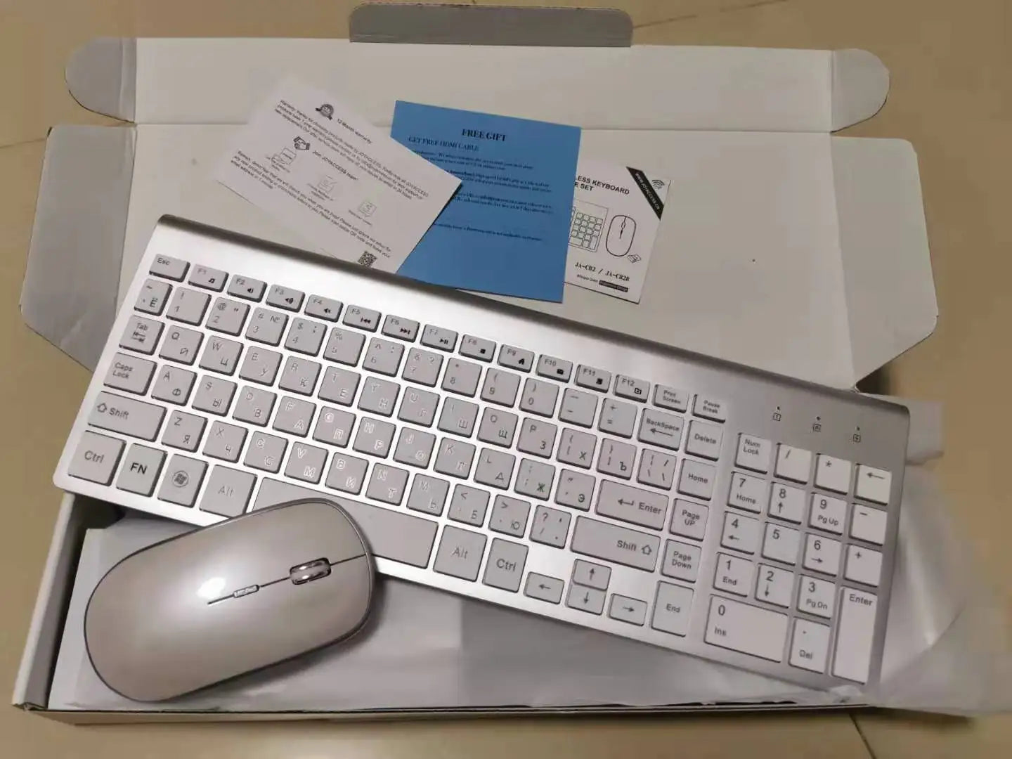 Russian version 2.4g wireless keyboard and mouse, ergonomics, portable full size, USB interface, high-end fashion silvery white
