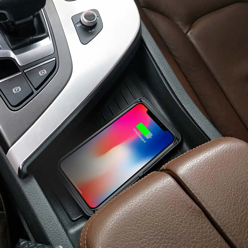 Car Wireless Charger for Iphone 16 15 15 Pro Max 14 13 12 X Samsung S24 S23 Wireless Car Charger Silicone Pad Stand Fast Charger