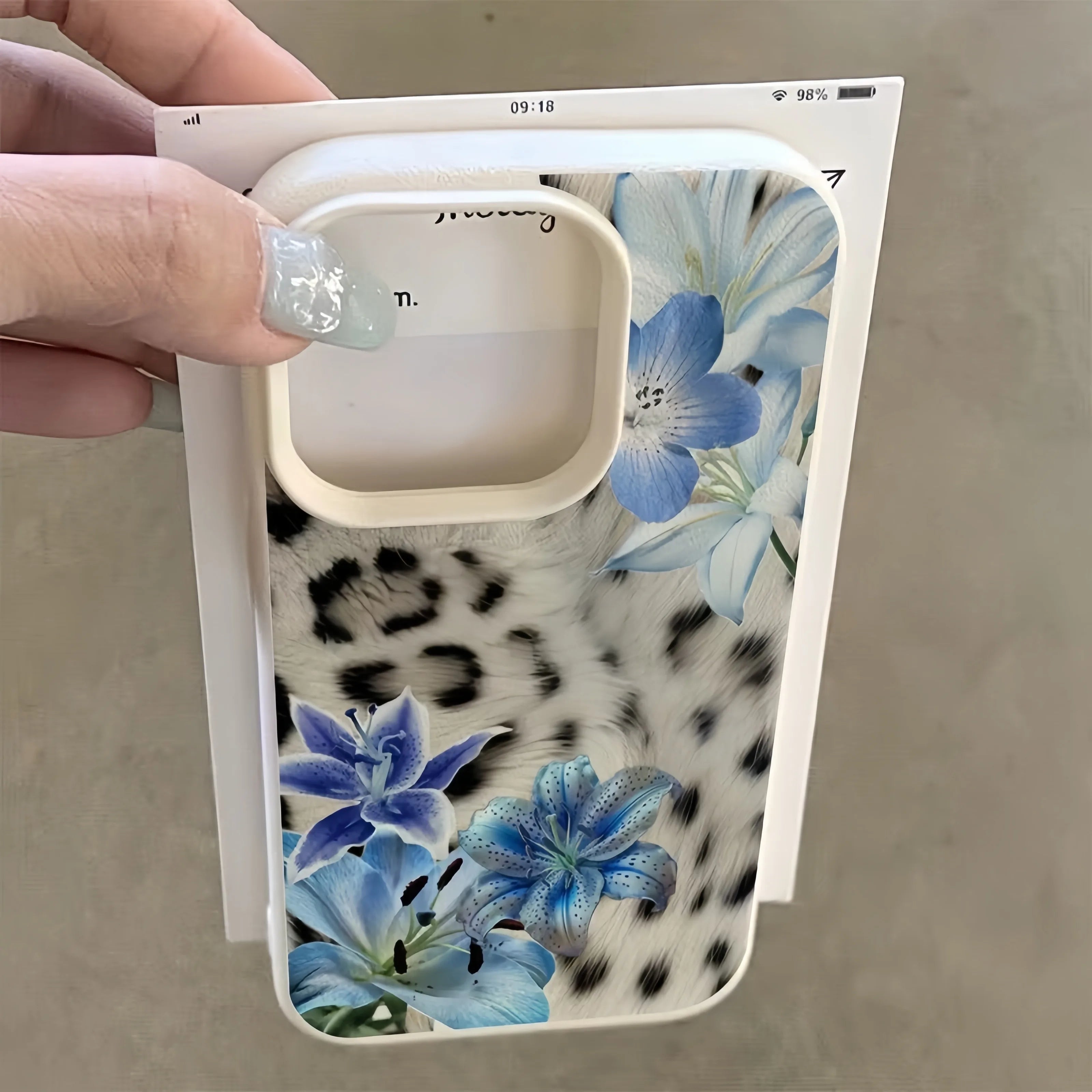 1 Blue and White Lily Leopard Print Litchi Texture Fashion Phone Case Full  TPU Suitable for iPhone 11 12 13 14 15 16 17 Pro Max