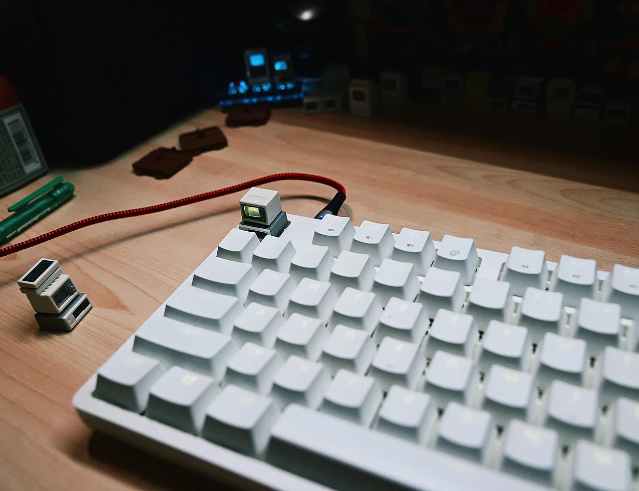 Retro PC Keycap IBM PC 5150 Serier K-02 Keycap Vintage Style Classic Retro Keycap  For Mechanical Keyboard Backlit Keycap ESC