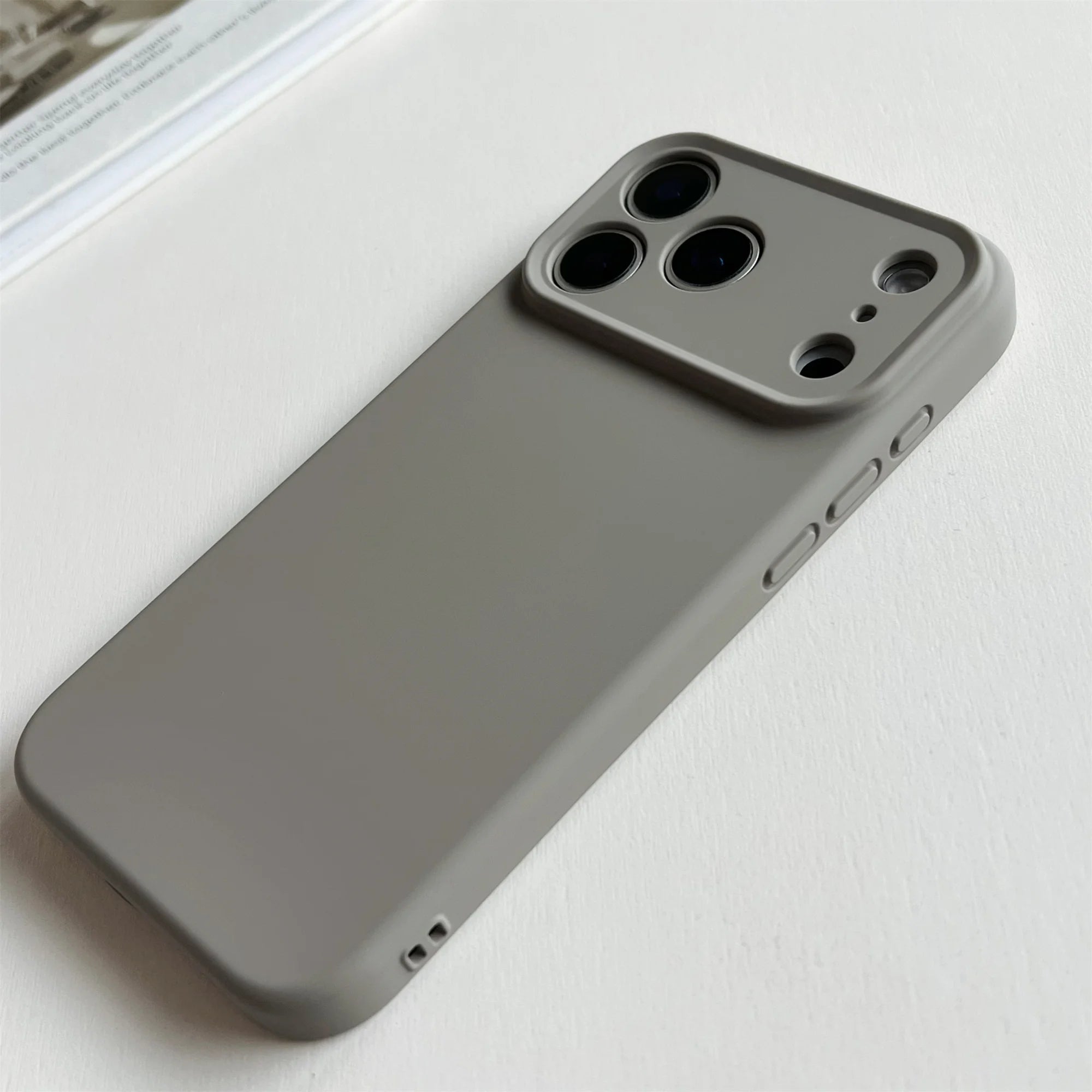 Liquid Silicone luxury Original Cover For iPhone 17 16 15 14 Pro Max 17 Air 16 PLus Case TPU Protect Skin Smooth Shockproof Case