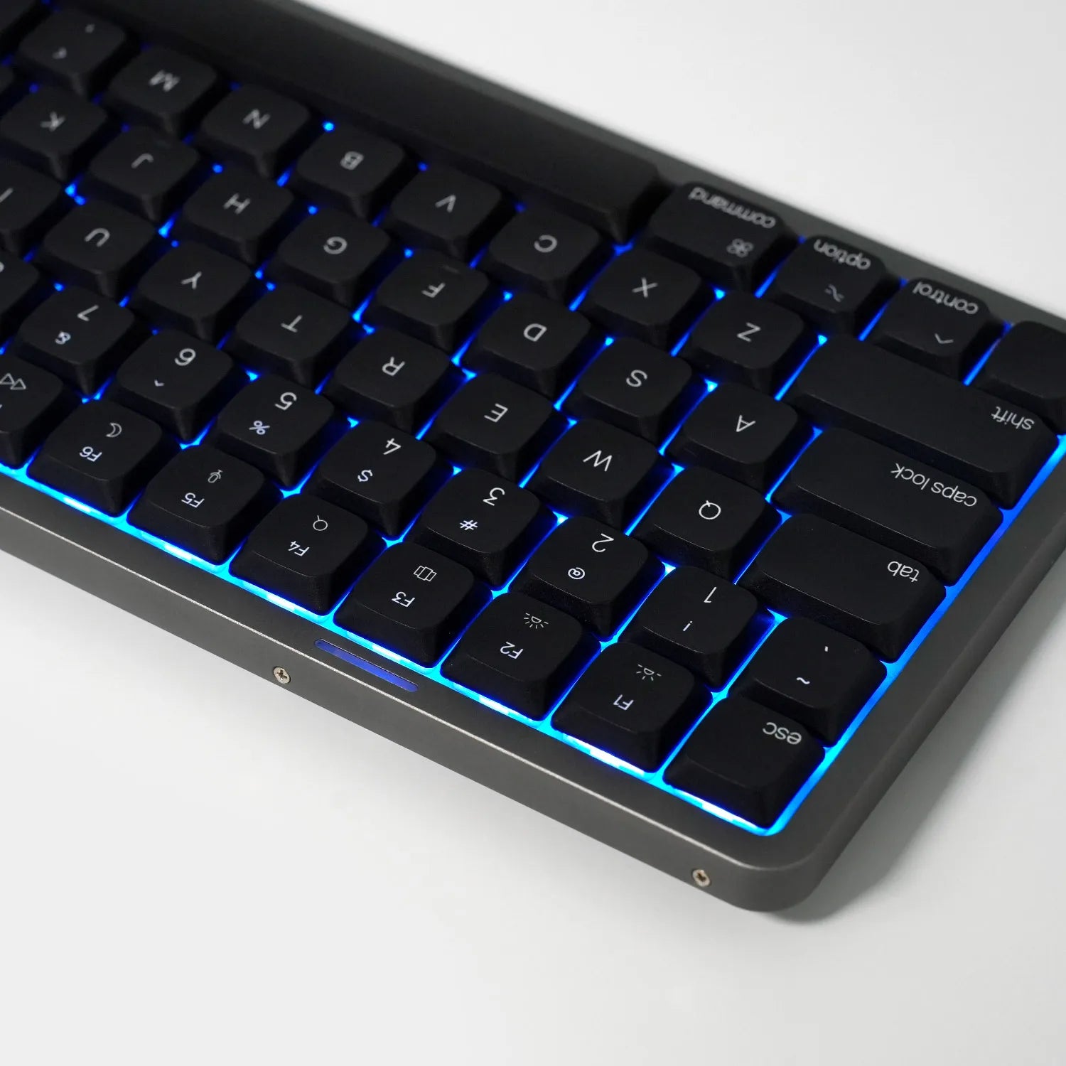 Akko Air 01 Mechanical Keyboard 75% 84-Key Mac Layout Custom Low Profile Hot-swappable RGB Tri-mode Keyboard Gasket Aluminum