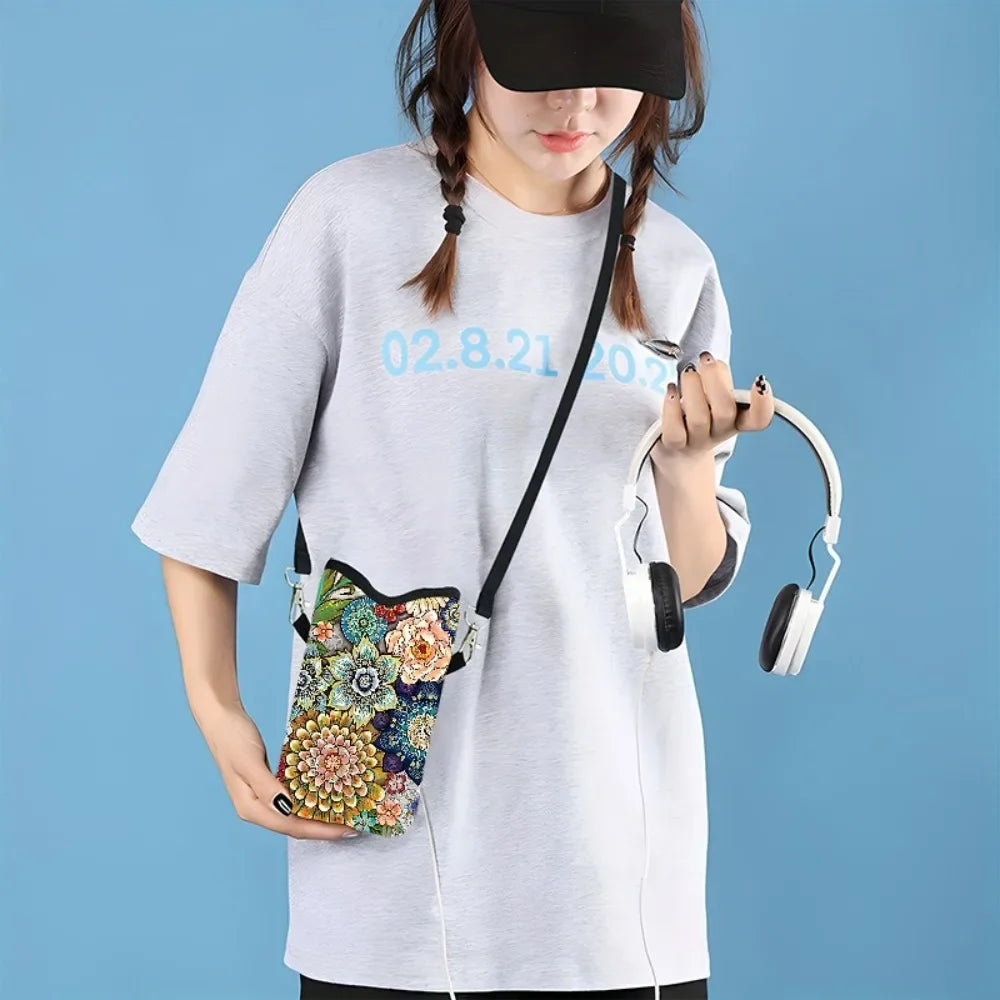 Women’s Black Cat Floral Print Mini Crossbody Phone Bag, Adjustable Strap Casual Canvas Shoulder Purse for Daily Use, Perfect for Carrying Phone, Cards, Keys and Lipstick, Cute and Practical Gift for Cat Lovers.