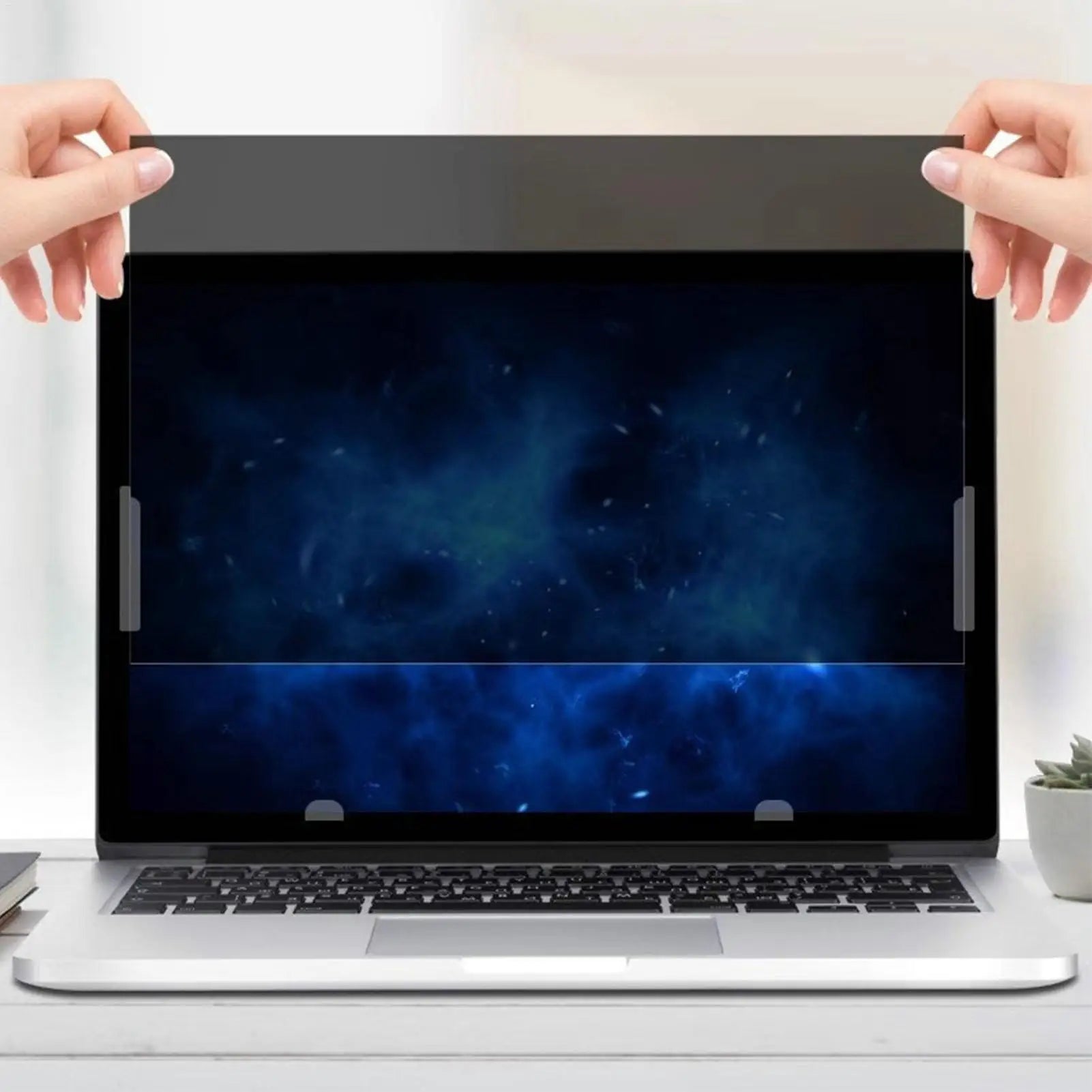 Privacy Screen for Laptop Computer Screen Privacy Shield Removable Anti-Scratch Protector Film for Computer Monitor and Laptop