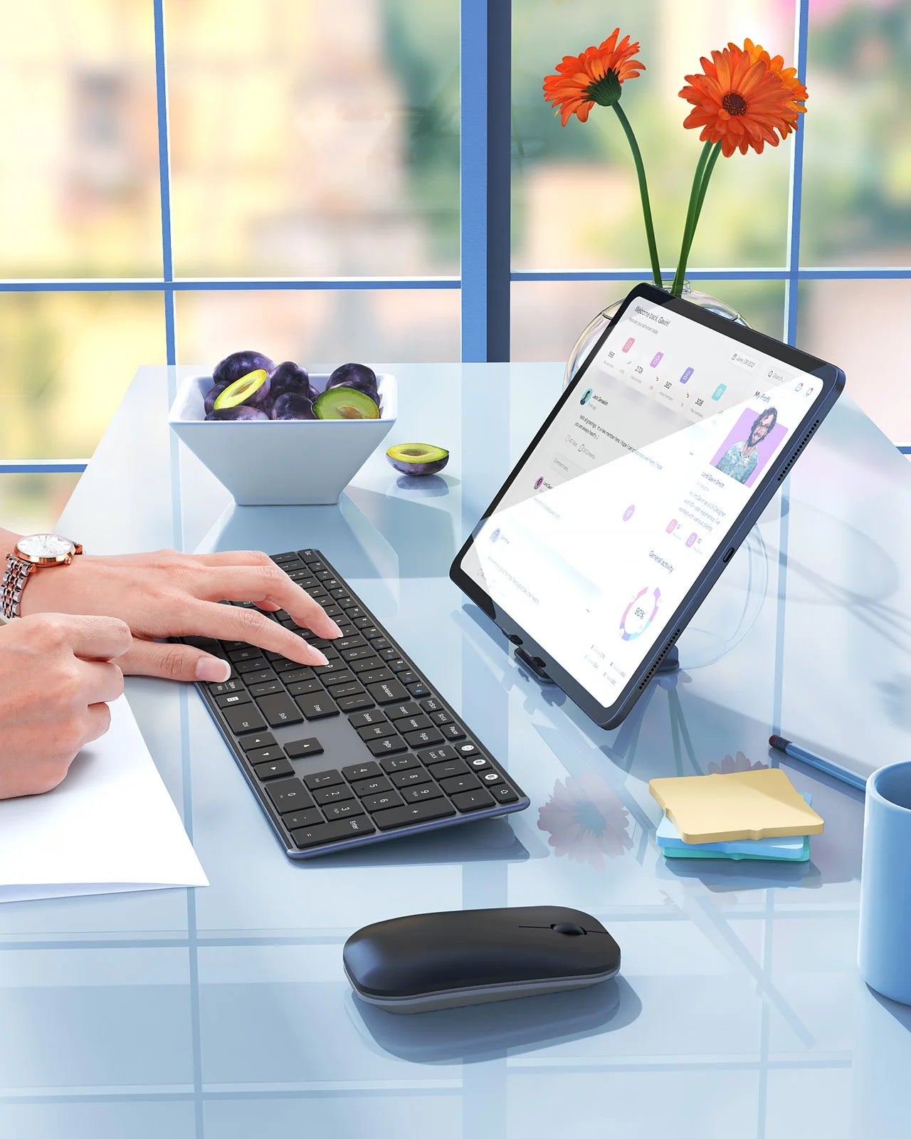 Wireless Bluetooth Keyboard and Mouse Combo Multi-Device Rechargeable Slim Keyboard and Mouse for Win 8 10 MacBook Pro Air iPad