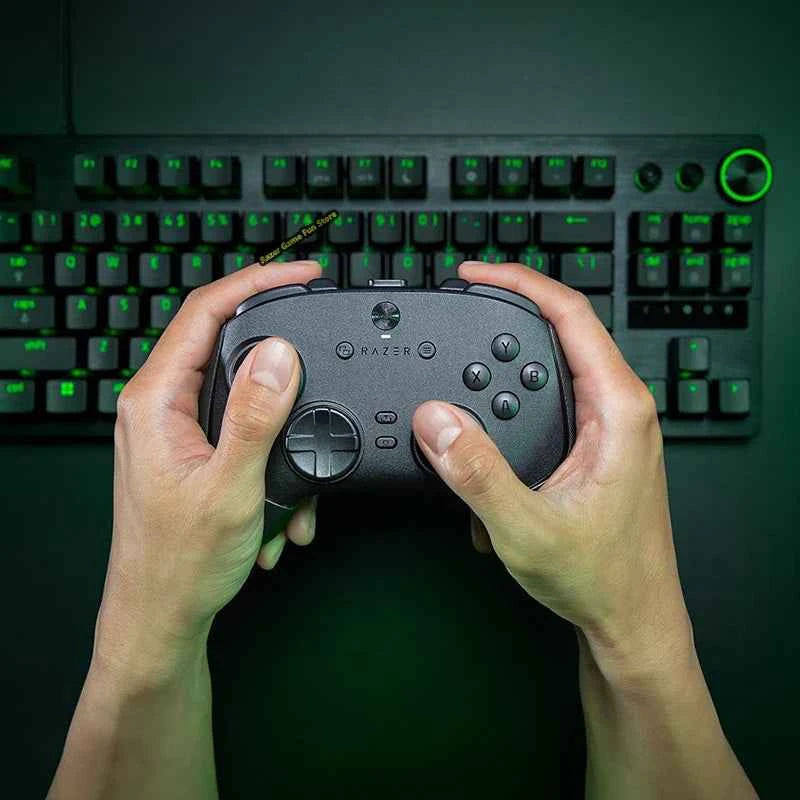 Razer Wolverine V3 Pro 8K PC Wireless Esports Controller - TMR Thumbsticks with Swappable Caps - 8K Hz HyperPolling Technology