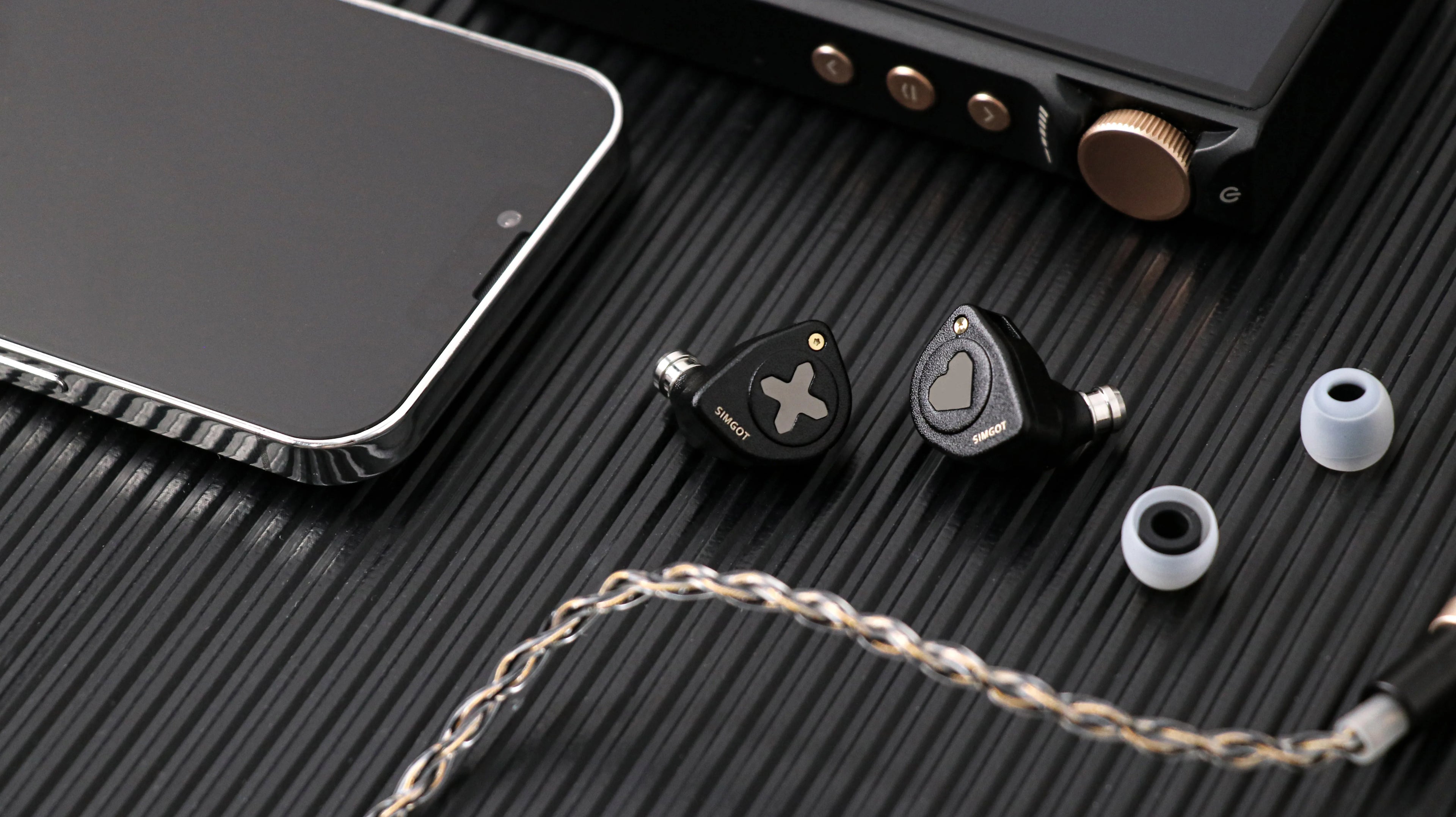 SIMGOT HBB EW300 1DD+1Planar+1PZT Hybrid Driver In Ear Monitor Wired Earbuds with Detachable Nozzles Silver-Plated OFC IEM Cable
