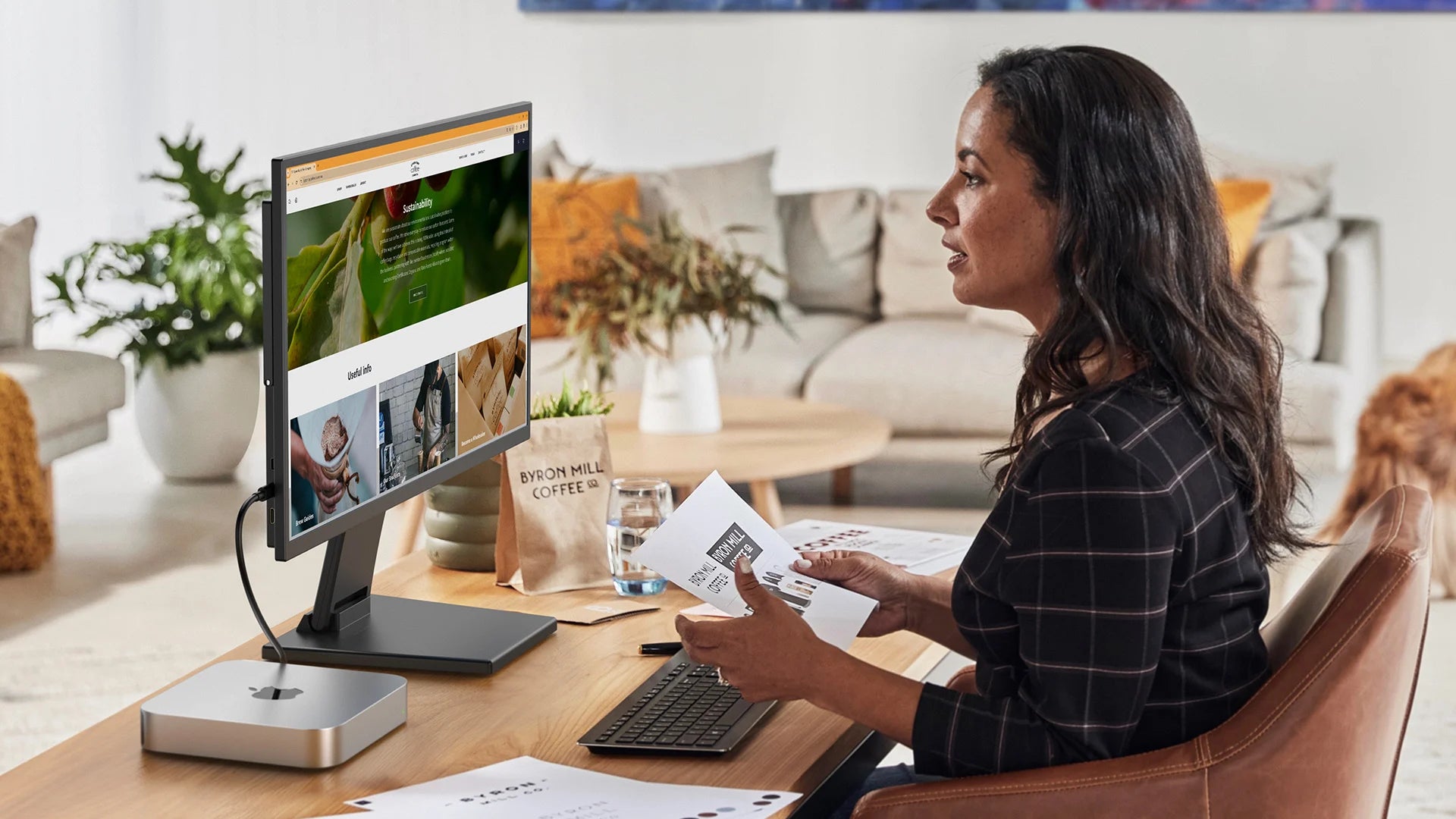 UPERFECT VESA Desktop Monitor Holder 15-22