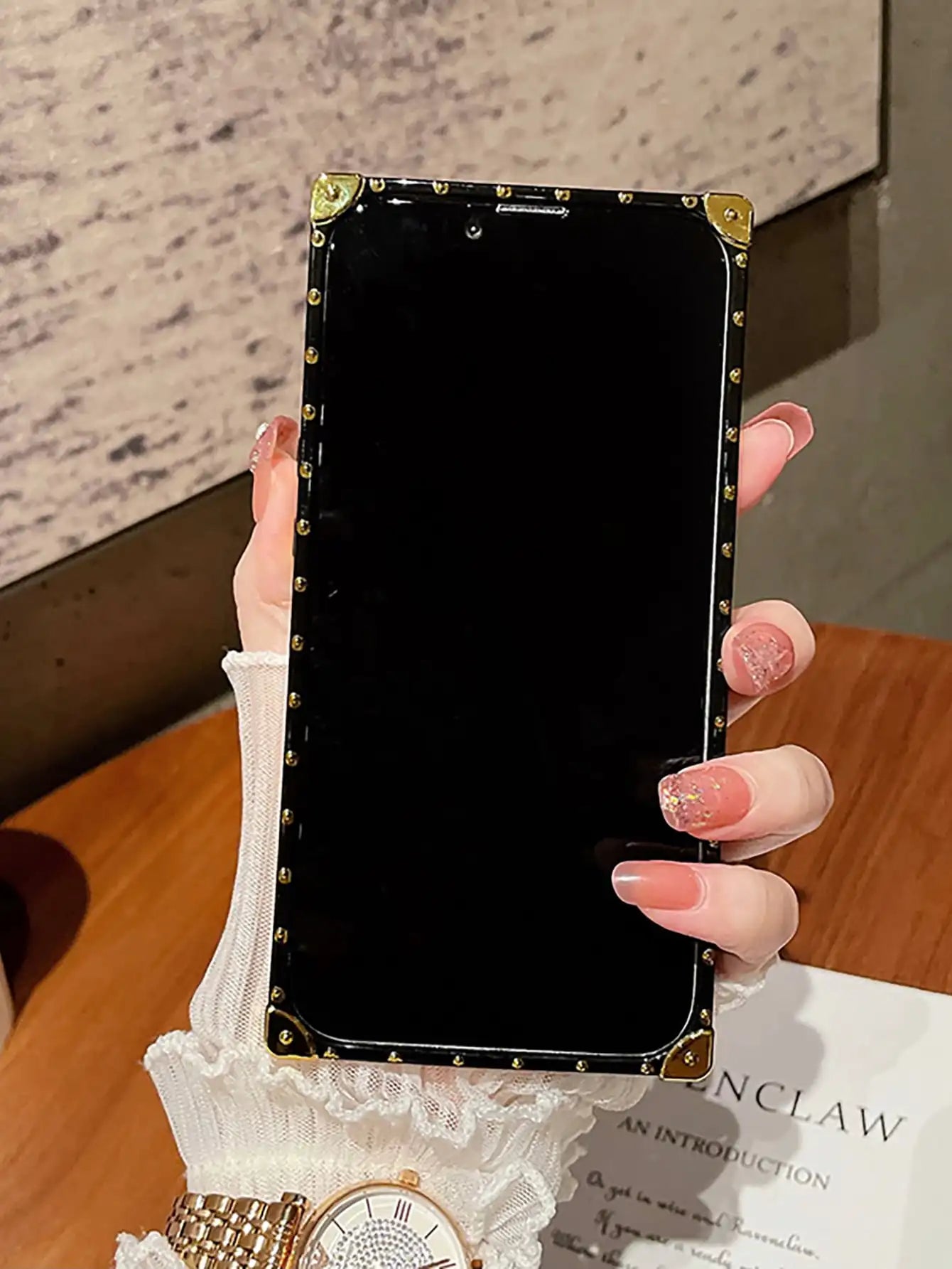 1pc Non-3D Pattern, 2D Rectangular Sheep Leather Texture Rhinestone Butterfly & Floral Contrast Color Edging Shockproof Phone Case, Compatible With Samsung S26 Ultra/S26/S26 Plus/A57 5G/A37 5G And 17 Pro Max/17 Air/14 Pro Max