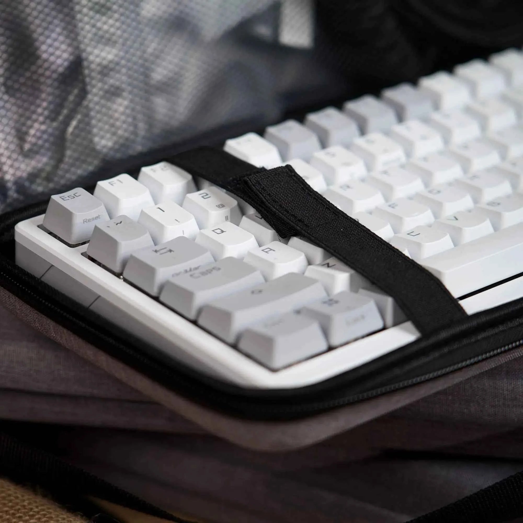 Dustproof Water-Resistant Mechanical Keyboard Case Storage Bag - EVA Hard Shell Fits 61/68/75%/TKL/98%/Full-Size Keyboards