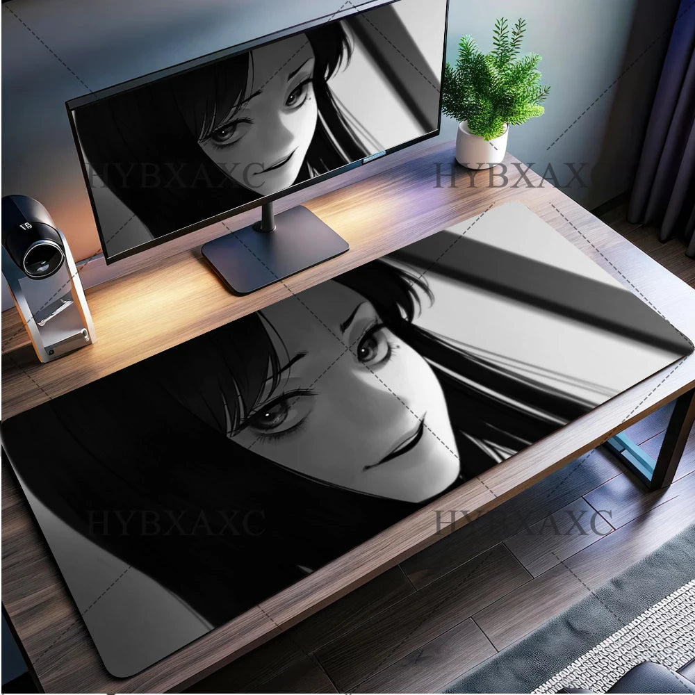 Black and white Mouse Pad Cute HD branco Desk Pad Extended Gaming Keyboard Mats Large XXL Gamer Collage Horror Anime Mousepad