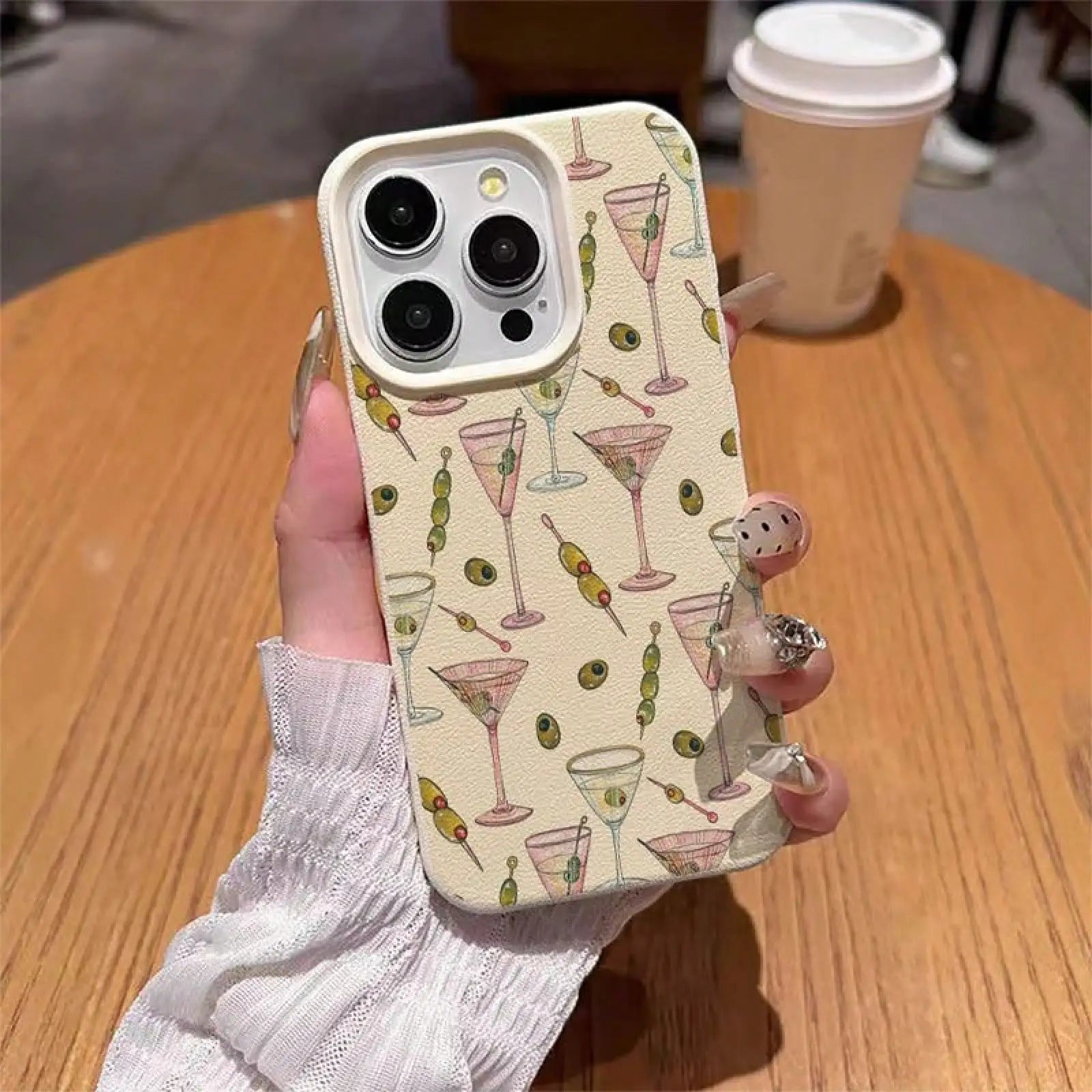 Martini Olive Pattern TPU Phone Case For IPhone 16 Pro Max/15 Pro Max/14 Plus/16 Plus/15/13P/12/11, Stylish Anti-Drop Protective Cover, Animal Phone Case, Impactresistant Cover, Phone Protection, Artistic Print, Fashionable C