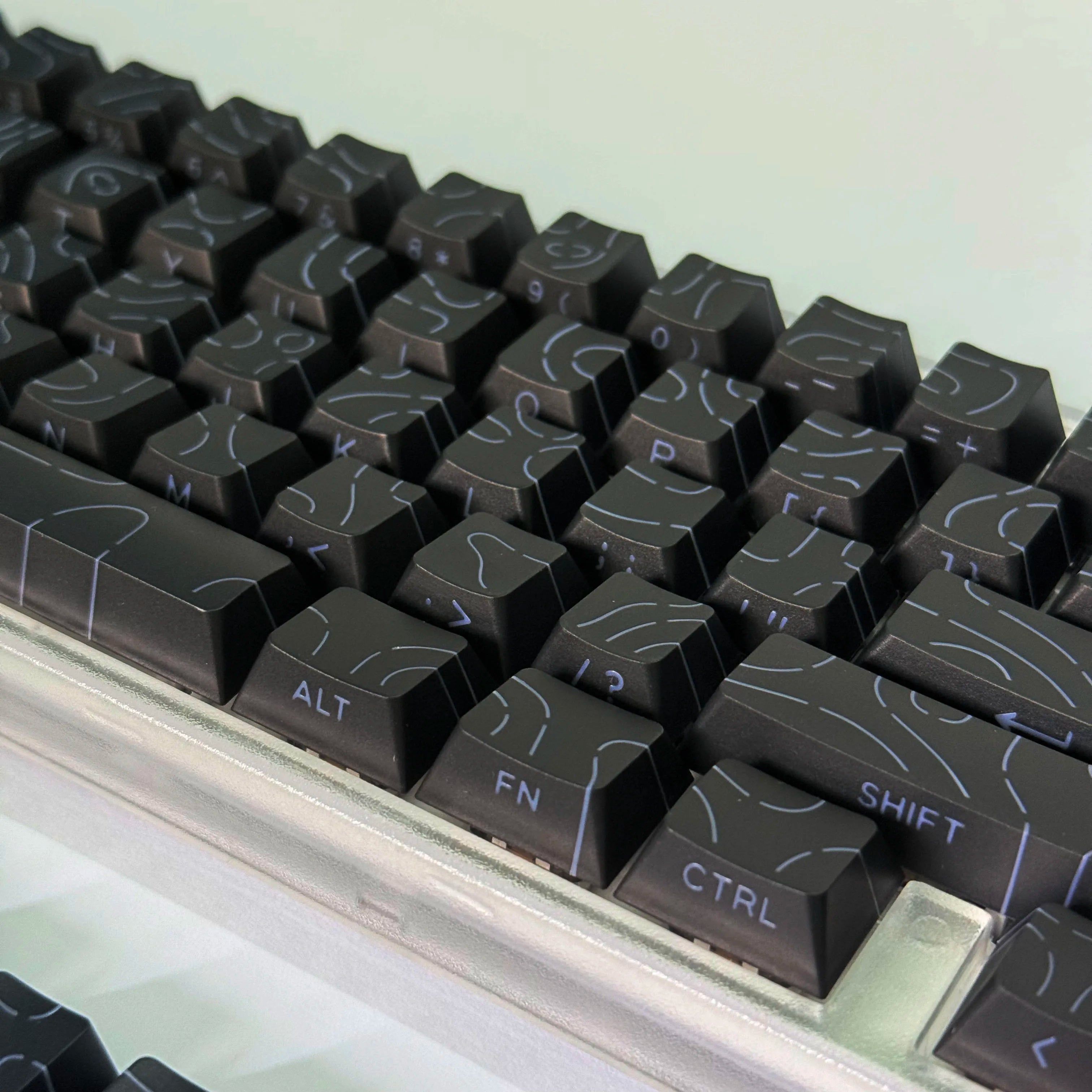 Lines Sided Shine Through Keycaps Cherry Profile Black White 97/133 Keys Customer keycaps for Mechanical Keyboard 60% 65% 75%