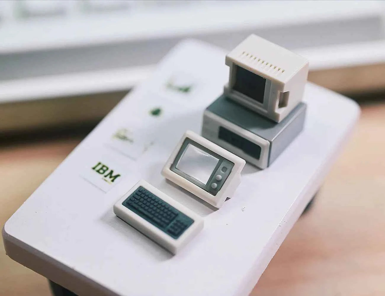 Retro PC Keycap IBM PC 5150 Serier K-02 Keycap Vintage Style Classic Retro Keycap  For Mechanical Keyboard Backlit Keycap ESC