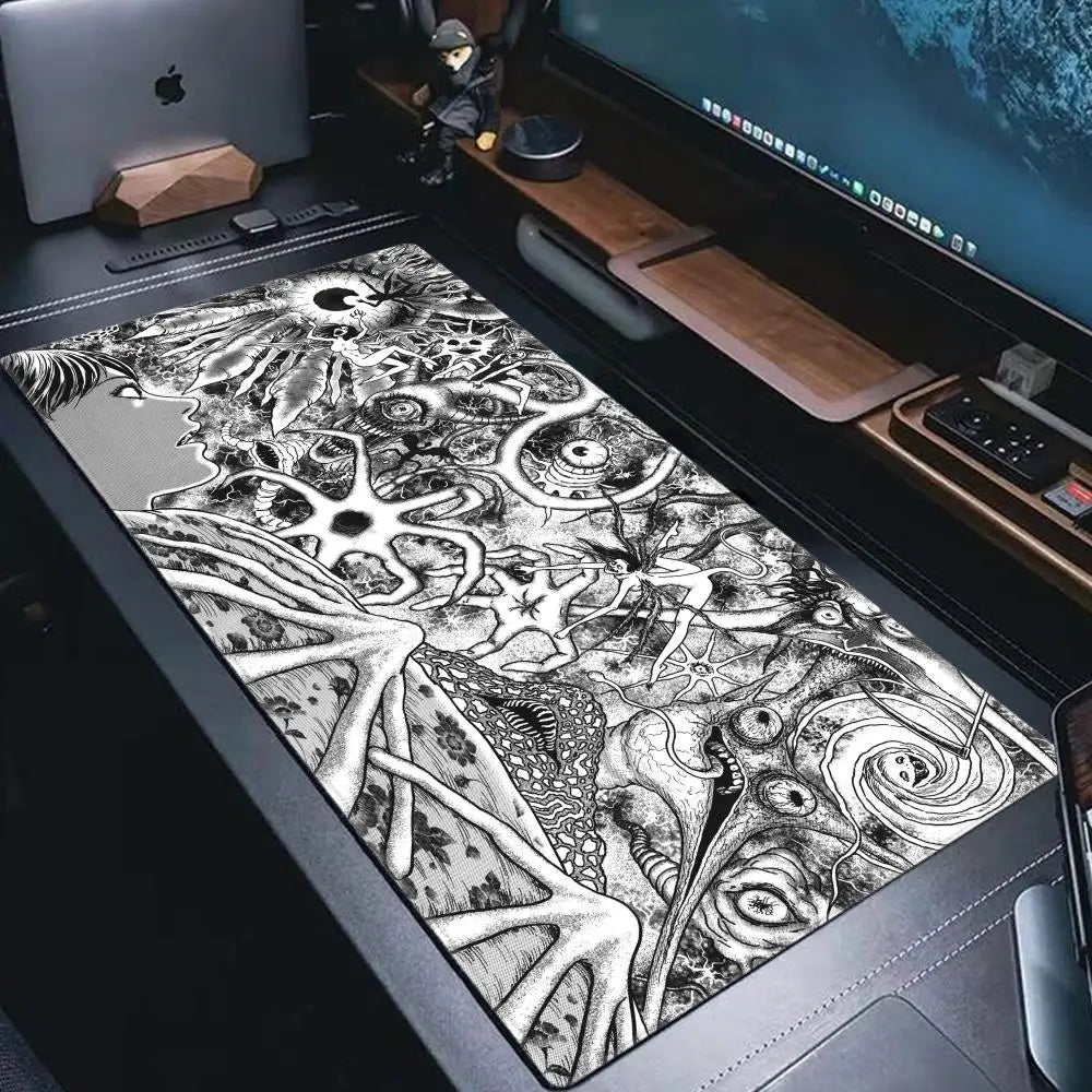 Black and white Mouse Pad Cute HD branco Desk Pad Extended Gaming Keyboard Mats Large XXL Gamer Collage Horror Anime Mousepad