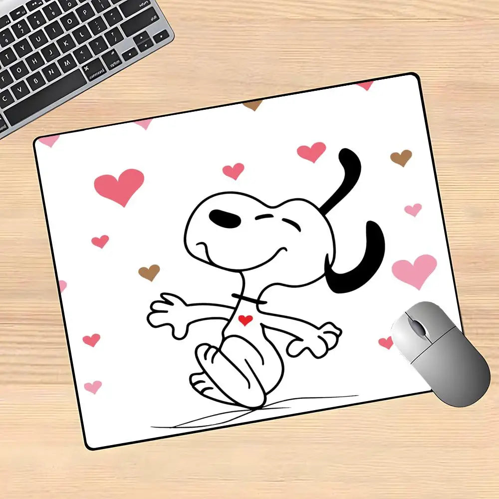 Cartoon Cute Snoopys Dog Mouse Pad Gaming Mouse Pad XS Small Mousepad For PC Gamer Desktop Decoration Office Mouse Mat Deskmat R