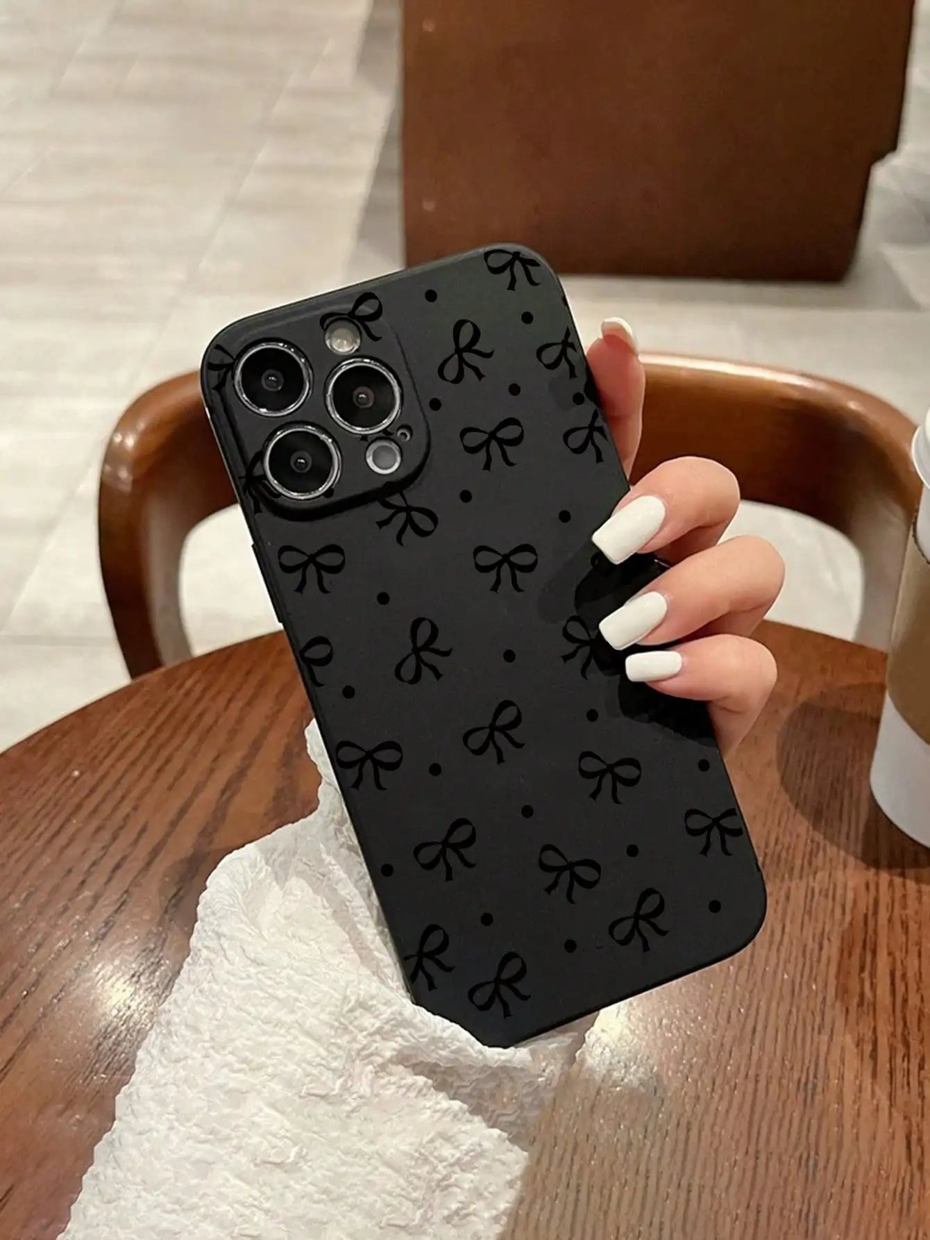 Cartoon Teeth Pattern All-Inclusive Mobile Phone Case With Built-In Lens Film Hard Shell Simple Creative Mirror Mobile Phone Case Suitable For IPhone 16/15/14/13/12/20 Pro Max Plus Anti-Fall Mobile Phone Case,Suitable For IPh