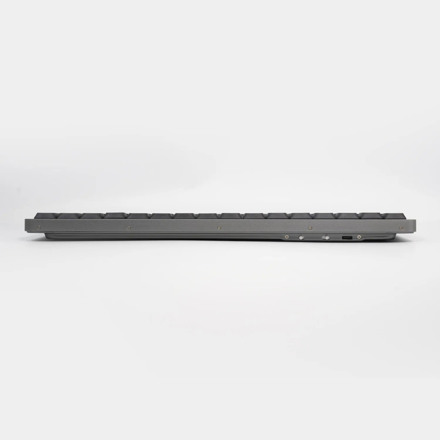 Akko Air 01 Mechanical Keyboard 75% 84-Key Mac Layout Custom Low Profile Hot-swappable RGB Tri-mode Keyboard Gasket Aluminum