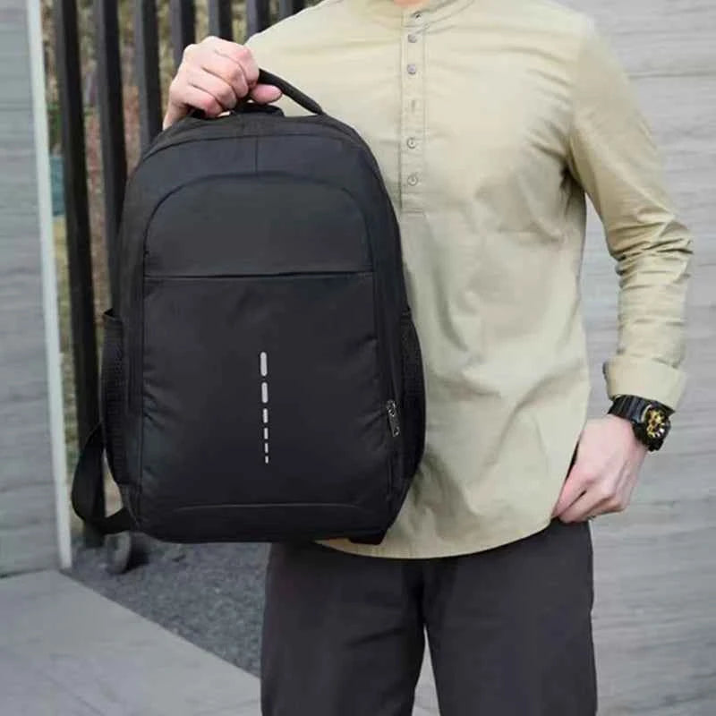 Equipped with Multiple Pockets and Large Capacity, It Can Hold Laptops and Is Suitable for School Work and Business Trips