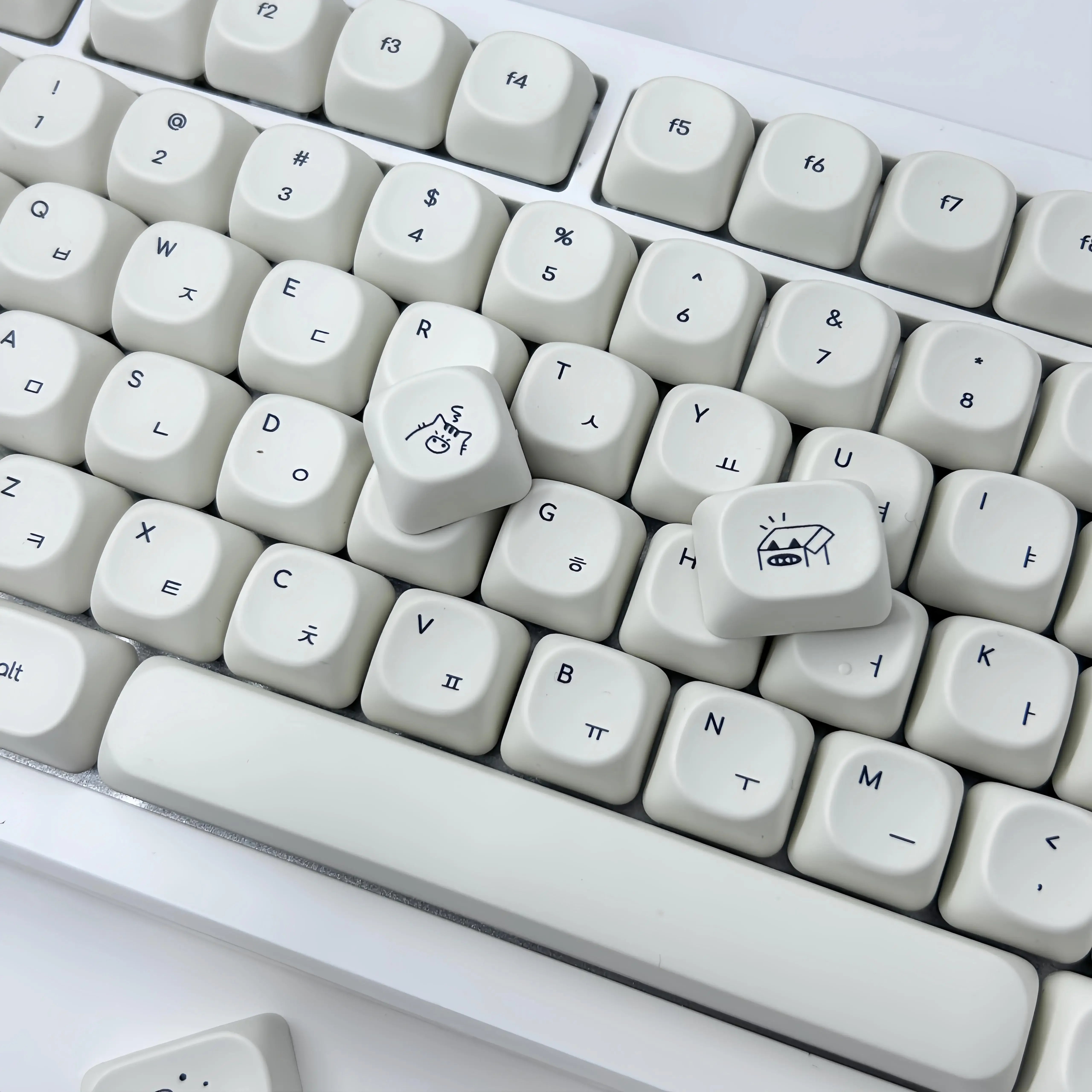 Simple Milky White Cute Cat Theme Keycap 124Keys PBT Sublimation MOA Profile Round Ball Caps Korean Mechanical Keyboard Keycaps