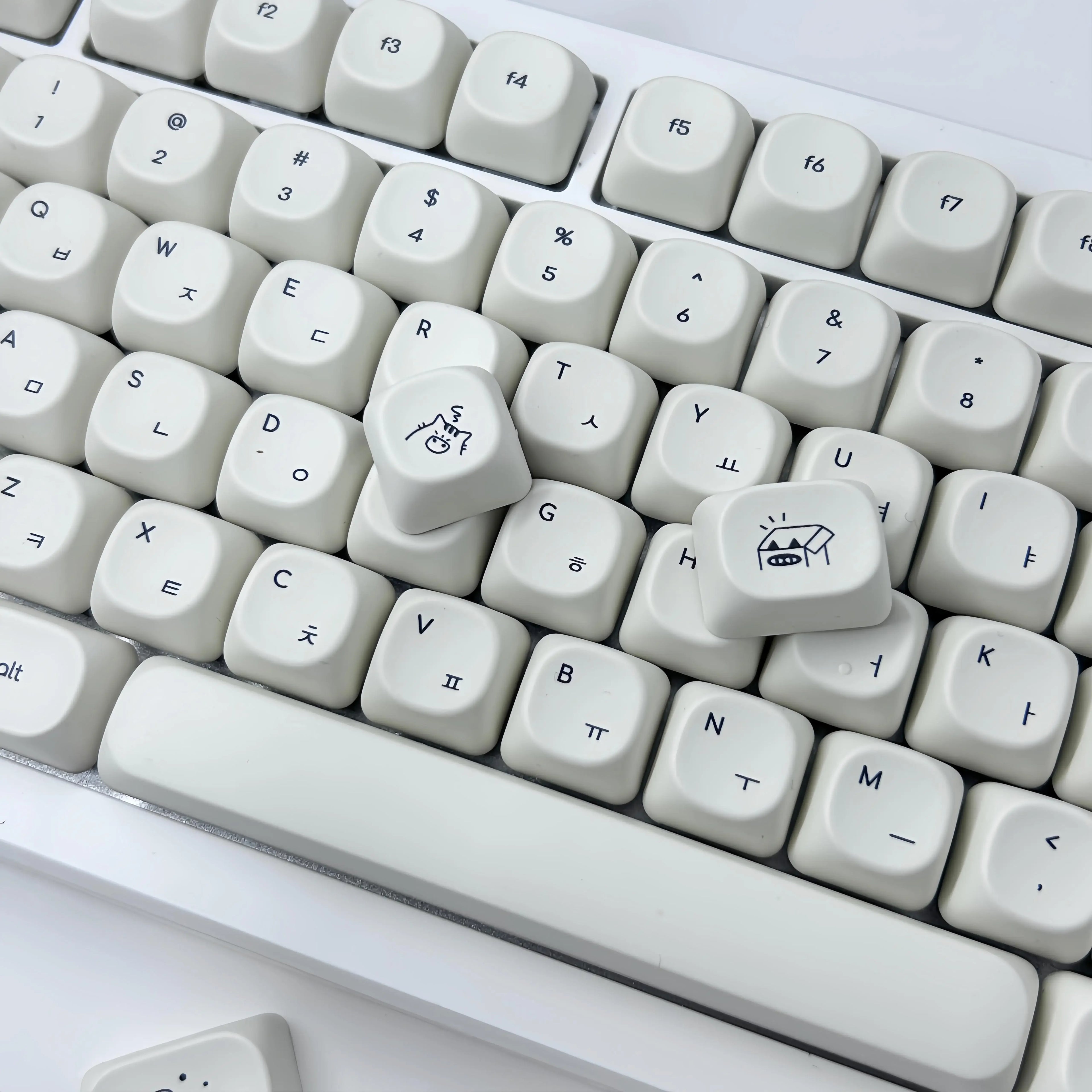 Simple Milky White Cute Cat Theme Keycap 124Keys PBT Sublimation MOA Profile Round Ball Caps Korean Mechanical Keyboard Keycaps