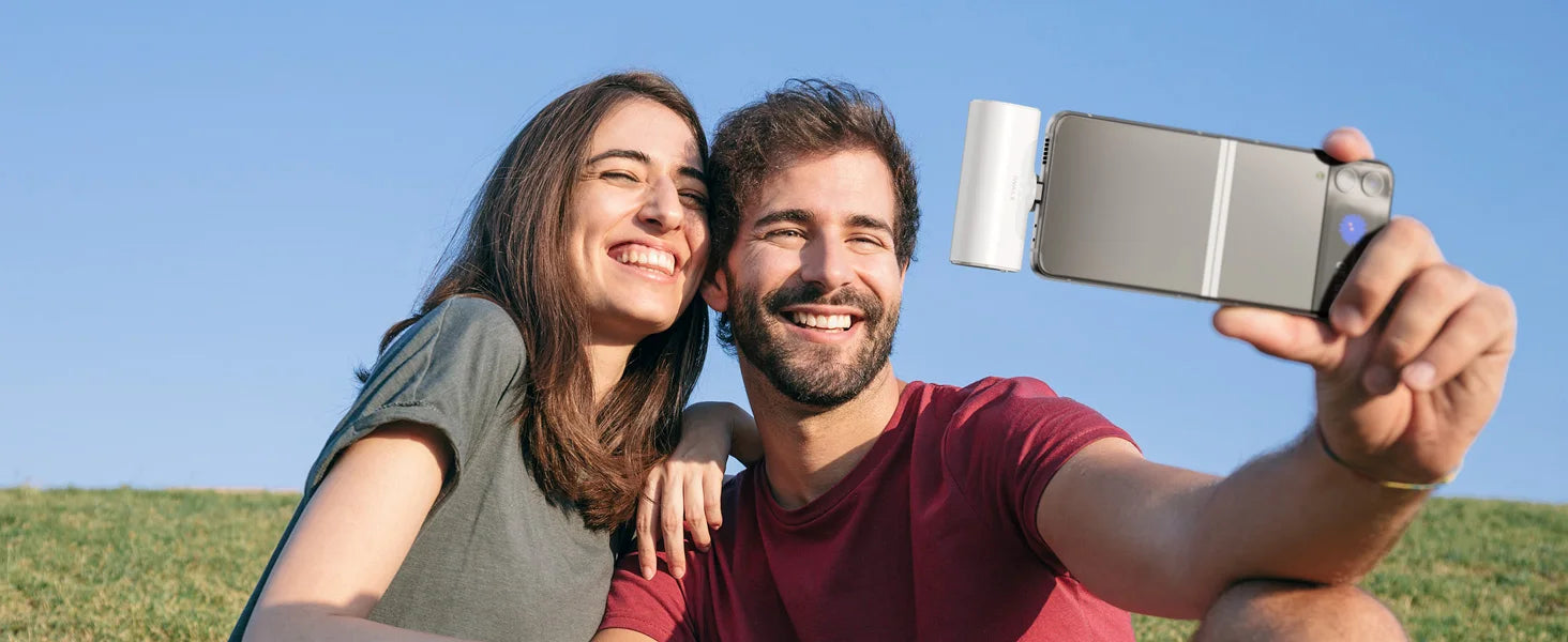 iWALK 4500mAh TYPE - C Capsule Powerbank: Fast - charge for iPhone 15/16, Samsung S24/S23 & Android. Portable & compact.