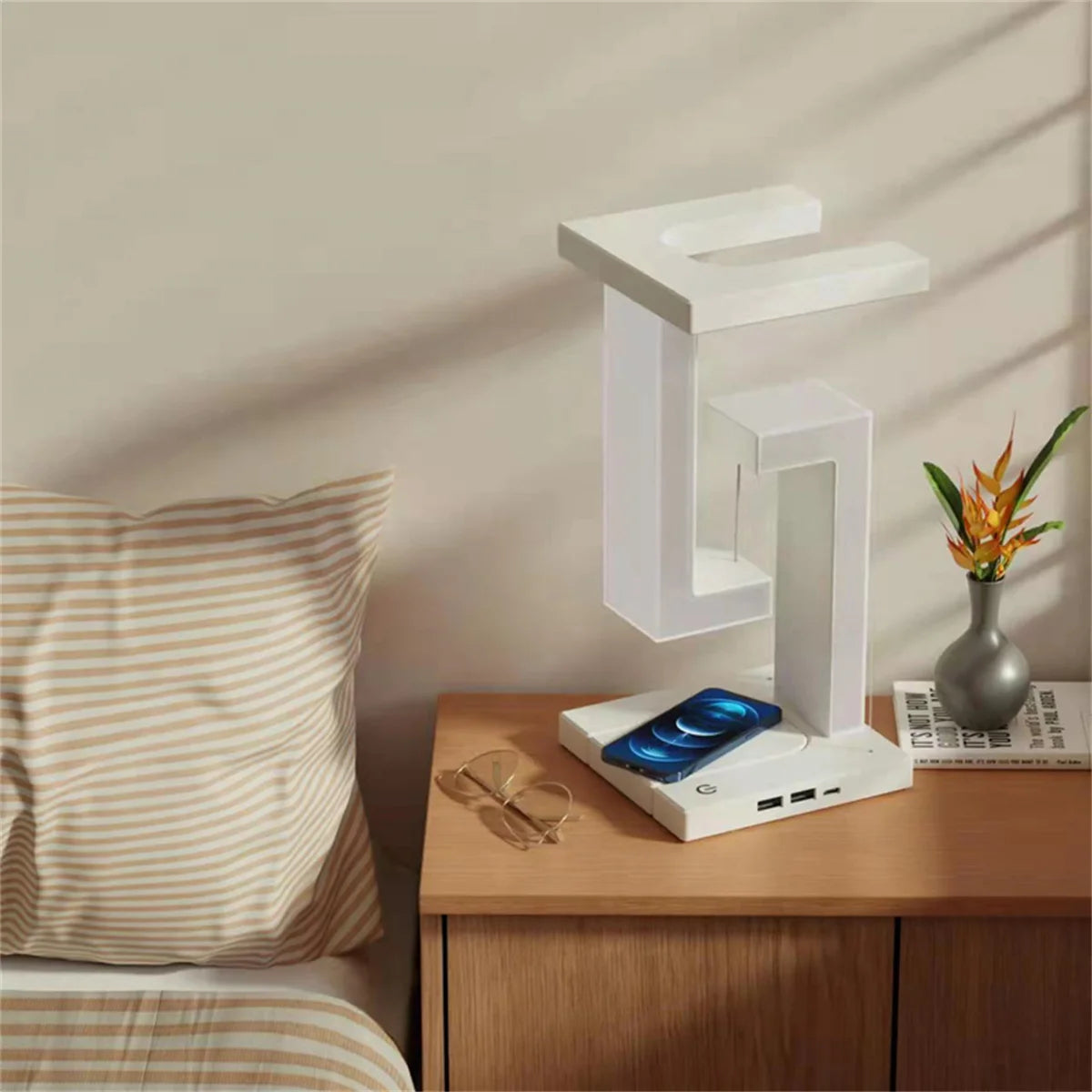 Floating Desk Lamp With Wireless Charger, USB Output Charging Port, Charging Dock Station For iPhone, Bedside Lamp Table Lamp