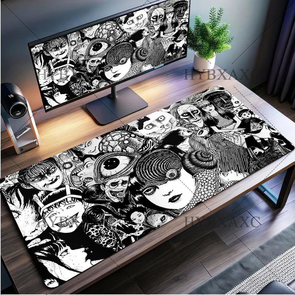 Black and white Mouse Pad Cute HD branco Desk Pad Extended Gaming Keyboard Mats Large XXL Gamer Collage Horror Anime Mousepad