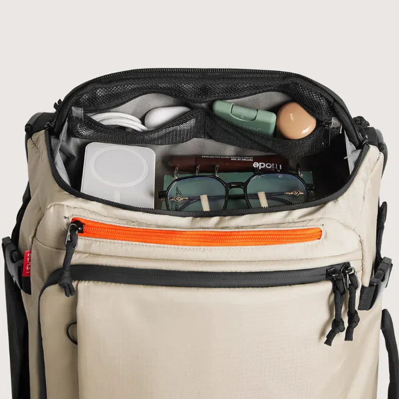 BAGSMART 15.6“ Laptop Backpack with Wheels Large Capacity Vacuum Compression Bag Multi-pocket Men's Business Rolling Backpack