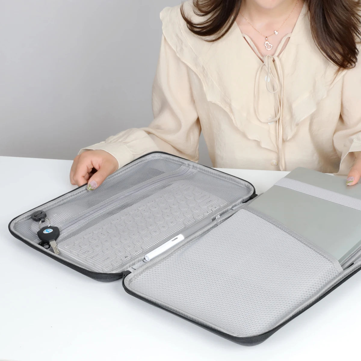 Hard Shell Single-Shoulder Laptop Sleeve 14inch Computer Protective Case Suitable for Apple MacBook Pro 13.3inch Air 13.6inch M3 Huawei 15 Lenovo 15.4 Xiaoxin 15 Men's 15.6